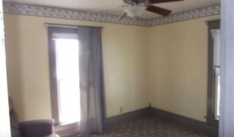 206 S Superior St, Angola, IN 46703