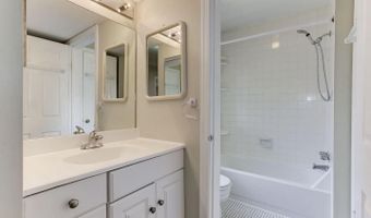 1759 N CLIFF St, Alexandria, VA 22301