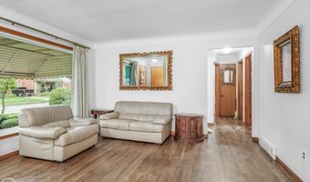 15610 Hanfor, Allen Park, MI 48101