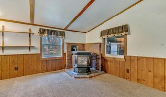 33 Plains Rd, Hiram, ME 04041