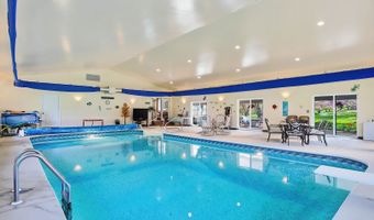 40498 N Sunset Dr, Antioch, IL 60002