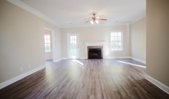 108 Bradley Cir, Barnesville, GA 30204