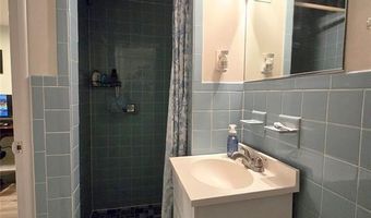 202 Pleasant Ave, Bergenfield, NJ 07621