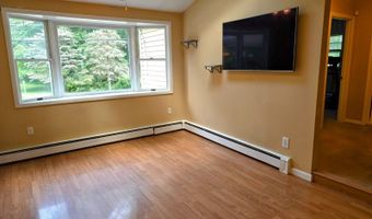 17 Youngs Rd, Andover, NJ 07860