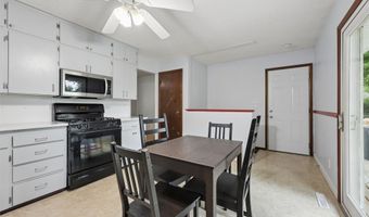 636 Garden Rd, Ames, IA 50010