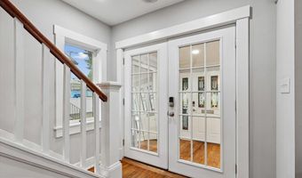 12 LINDEN Ave, Annapolis, MD 21401