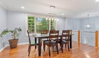 67 Quaker Ln, Bolton, MA 01740