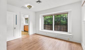 94 N 3rd St, Ashland, OR 97520