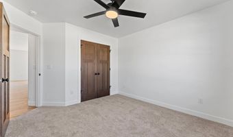 625 KIRKLAND Ave, Algoma, WI 54201