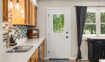 6276 NE 46th St, Altoona, IA 50009