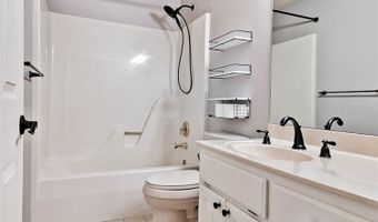 15 Cambria Ln, Bella Vista, AR 72715