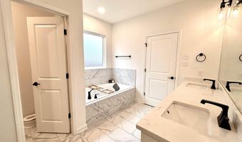 2818 WHISKER Way, Benton, AR 72015