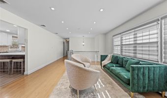 20 Dale Rd, Airmont, NY 10952