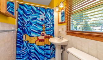 21 Hamilton St, Amityville, NY 11701