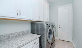 717 MANNS HARBOR Dr, Apollo Beach, FL 33572