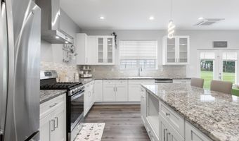 5814 LARPIN Ln, Alexandria, VA 22310