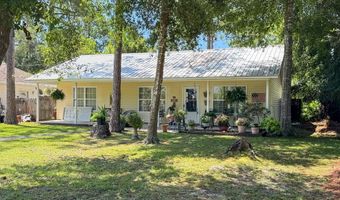 318 Earl King St, Apalachicola, FL 32320