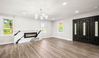 8255 MERTZTOWN Rd, Alburtis, PA 18011