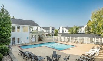 1445 Whispering Creek Dr E, Ballwin, MO 63021