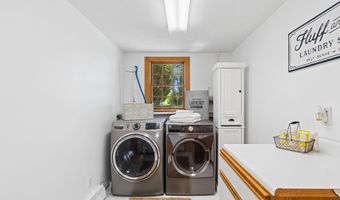 836 Old Post Rd, Arundel, ME 04046