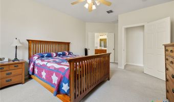 1262 Morning Glory Ln, Adkins, TX 78101