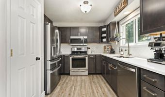 5630 RED Blf, Cheyenne, WY 82009