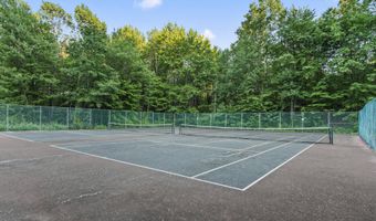 174 Williamsburg Ct, Albany, NY 12203