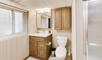 611 W Whiting Ln, Arlington Heights, IL 60004