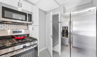 4782 21ST Rd N, Arlington, VA 22207