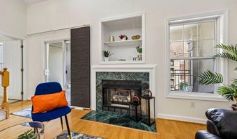 1320 N WAYNE St N 405, Arlington, VA 22201