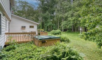 126 Grand View Ter, Brooklyn, CT 06234
