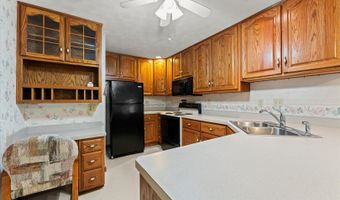 211 S Main St, Argenta, IL 62501