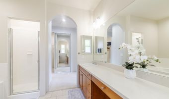 48 Hoku Puhipaka St, Kahului, HI 96732