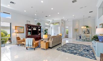 201 Orange Tree Dr, Atlantis, FL 33462
