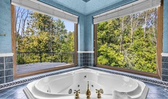 E7379 WASHINGTON Road, Algoma, WI 54201