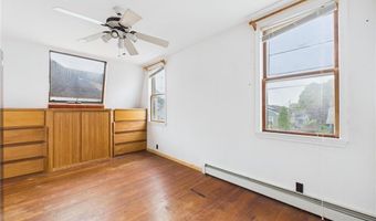 61 Blanding Ave, Barrington, RI 02806