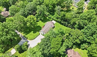 1007 Evergreen Rd, Anchorage, KY 40223
