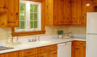 6 Hosmer St, Acton, MA 01720