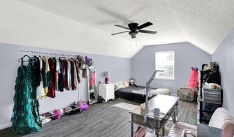 8426 Fort Sumter Dr, Indianapolis, IN 46227