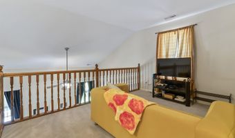 8320 Lake Tree Ln, Indianapolis, IN 46217