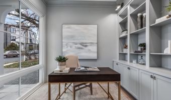 629 N LINCOLN St N, Arlington, VA 22201