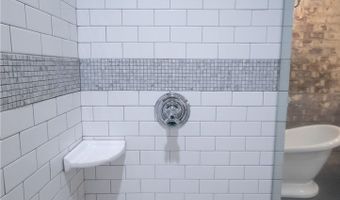585 White Cir 32, Athens, GA 30605