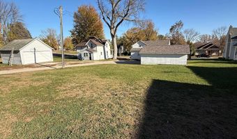 704 3rd Ave, Alton, IA 51003