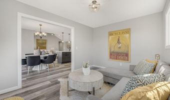 5165 Greyson Heights Dr, Auburn, IN 46706