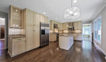 6109 CLEARWOOD Rd, Bethesda, MD 20817