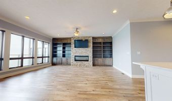 465 240th Avenue 205, Arnolds Park, IA 51331