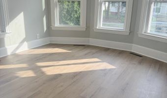 117 Winter St, Auburn, ME 04210