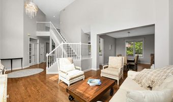 13877 Elkhart Rd, Apple Valley, MN 55124