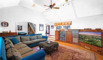 5920 Colodny Dr, Agoura Hills, CA 91301