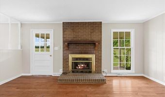 687 Johnson Lake Rd SE, Adairsville, GA 30103